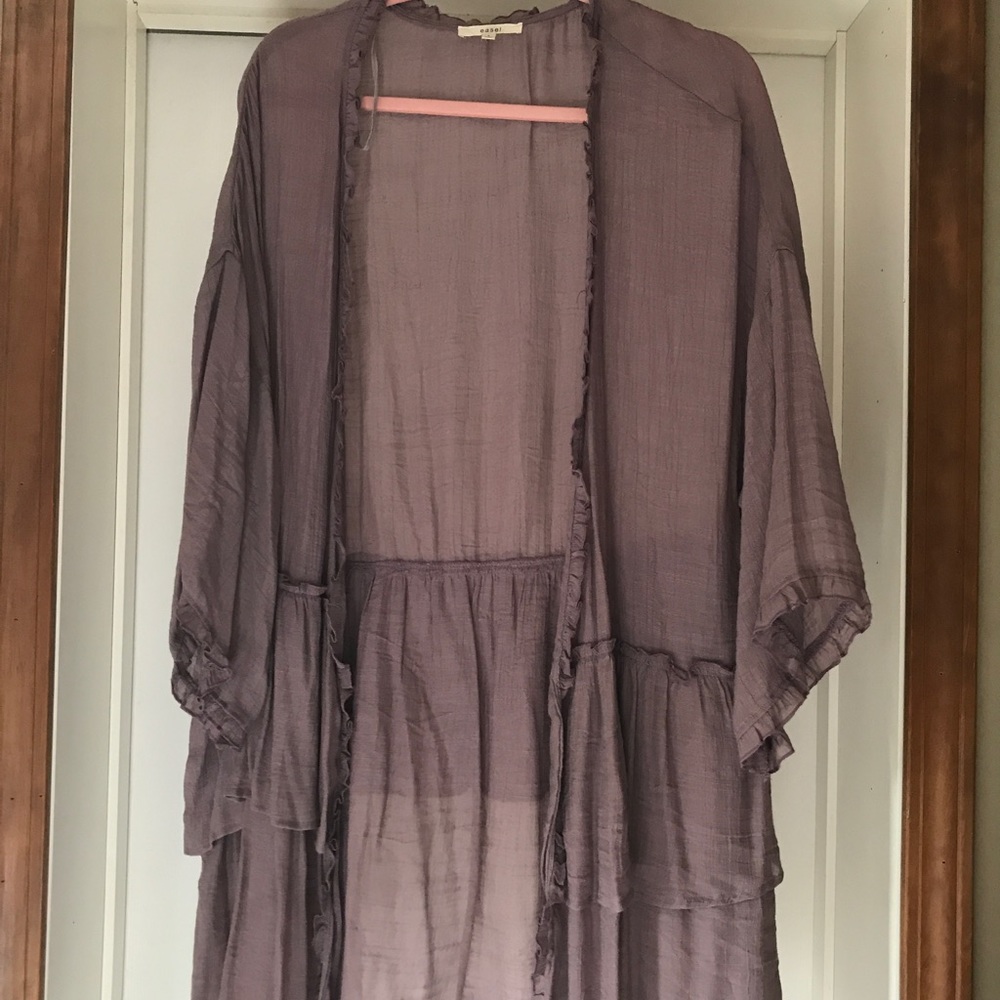 Easel Kimono